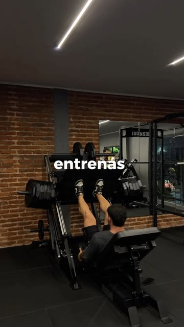 Estación para entrenamiento de piernas